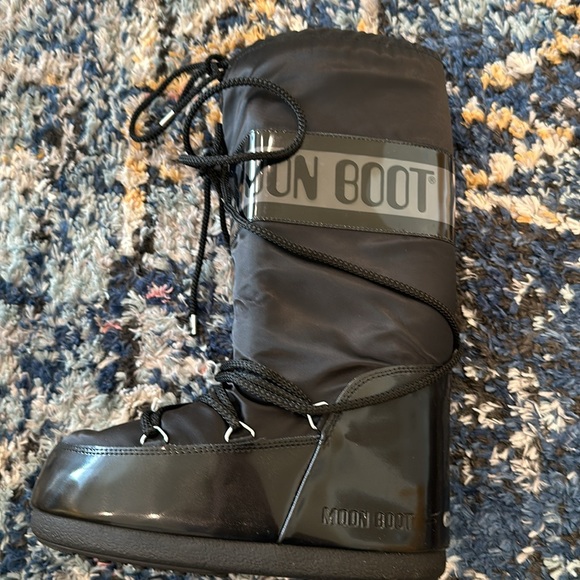 BLACK MOON BOOTS - Picture 3 of 10